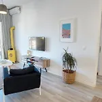 شقة Aay- Corfu Town & Sea 2bedroom Renovated + Lift / Comfy&design+wifi