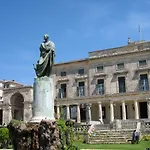 Aay- Corfu Town & Sea 2bedroom Renovated + Lift / Comfy&design+wifi شقة *
