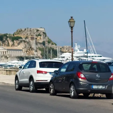 شقة Aay- Corfu Town & Sea 2bedroom Renovated + Lift / Comfy&design+wifi