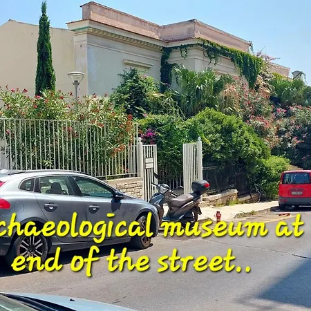 شقة Aay- Corfu Town & Sea 2bedroom Renovated + Lift / Comfy&design+wifi *